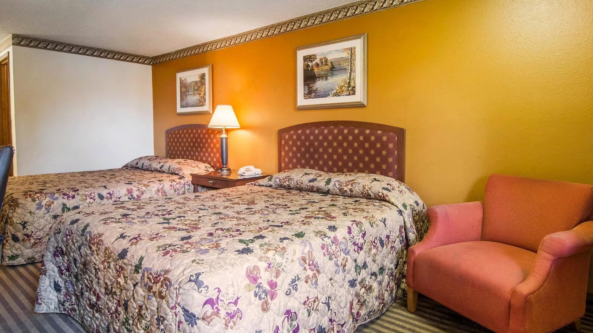 Portland Inn Hotel